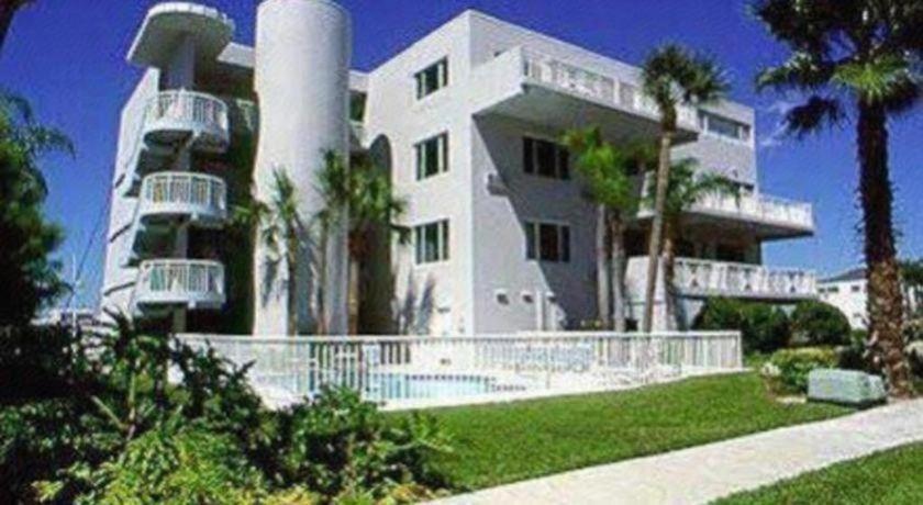 Chart House Suites And Marina Clearwater Beach Exteriör bild