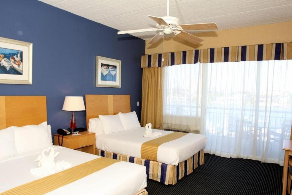 Chart House Suites And Marina Clearwater Beach Exteriör bild