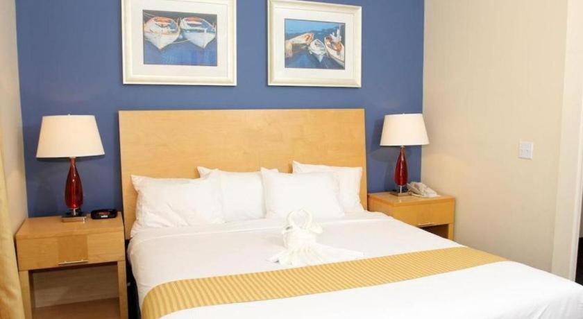 Chart House Suites And Marina Clearwater Beach Exteriör bild